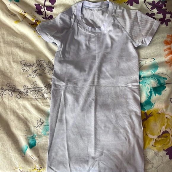 lululemon swiftly - Picture 1 of 3